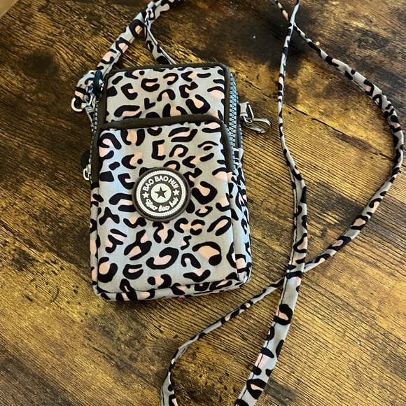 Leopard Print Crossbody Bag - Picture 1 of 4